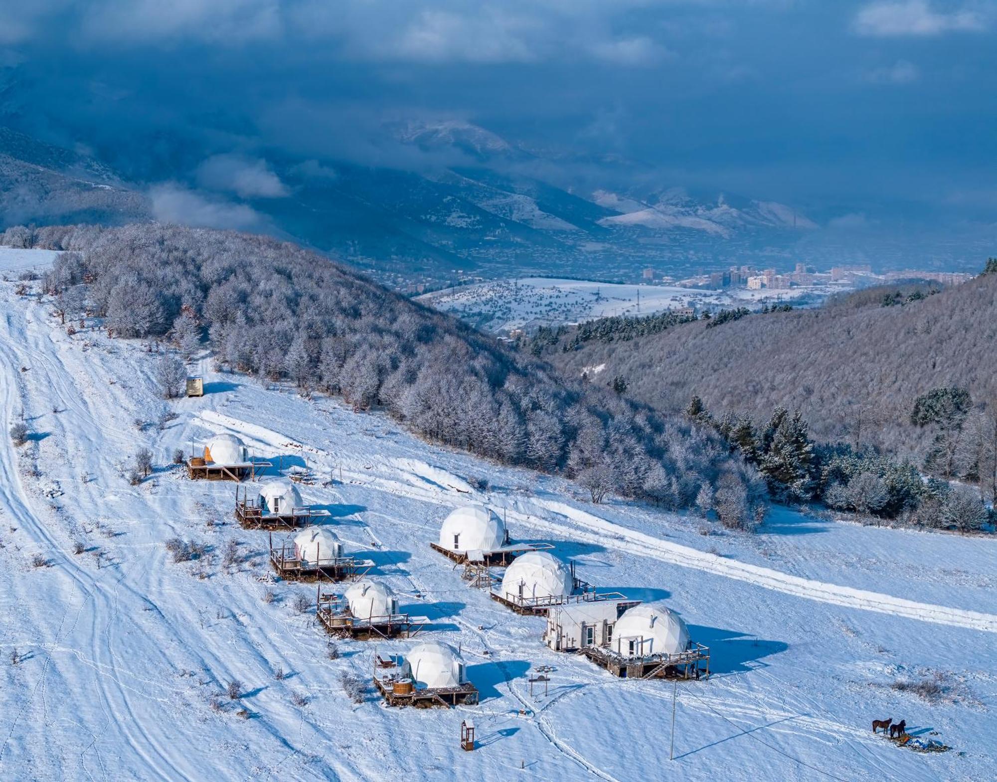 Glamping Park Hotel Shahumyan Buitenkant foto